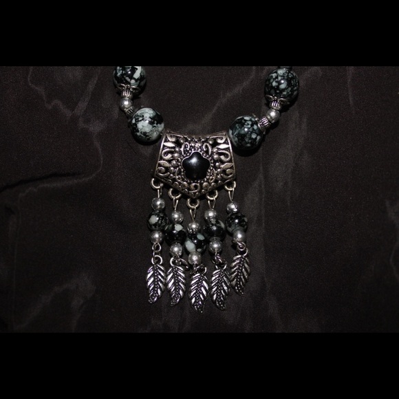 Necklace - Picture 6 of 9